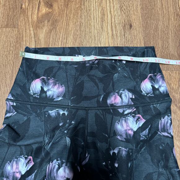 WITH Wear it to Heart Gray Peleton Pink Floral Yoga Pant Leggings Size Small - Picture 5 of 7
